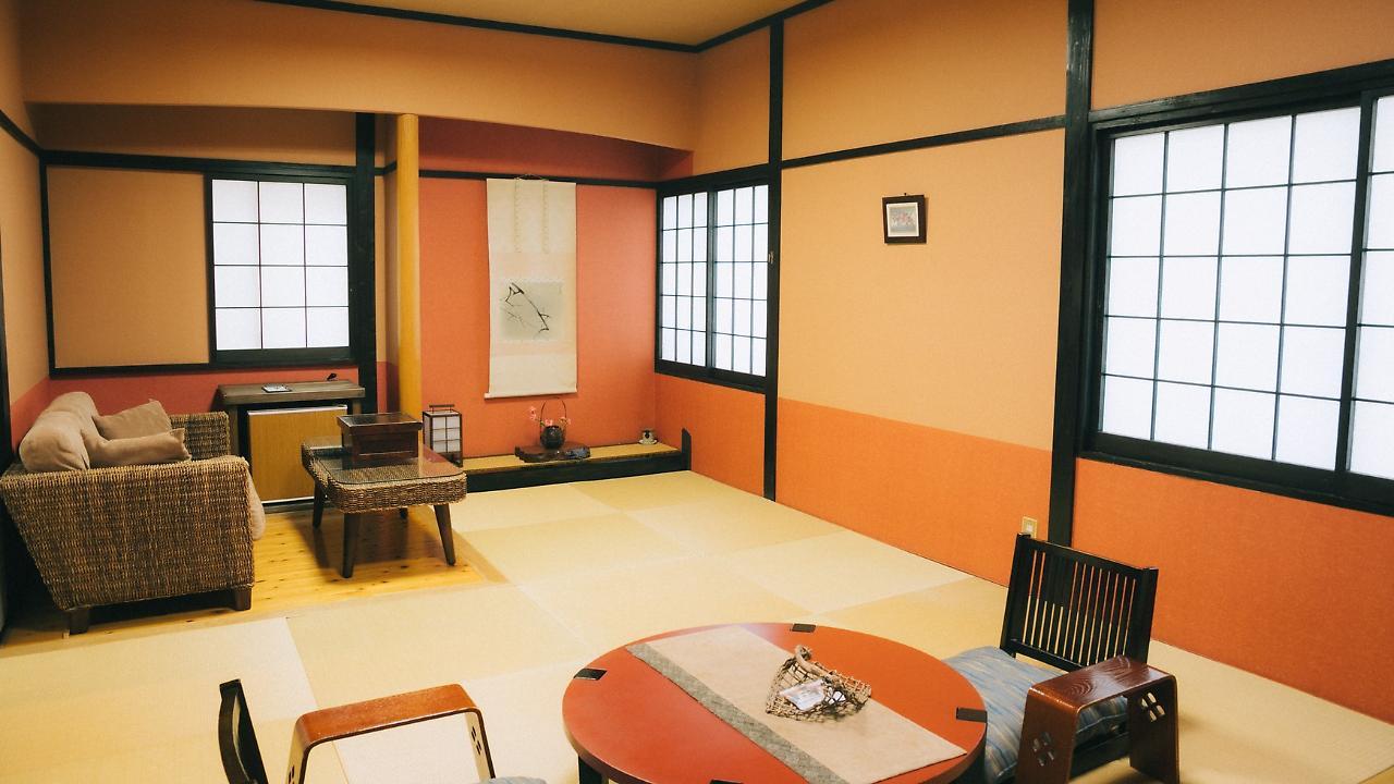 Готель Yufu Ryochiku Екстер'єр фото